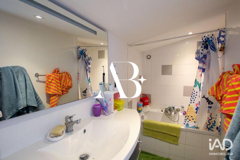 Maison - 94 m² - 4 pièces