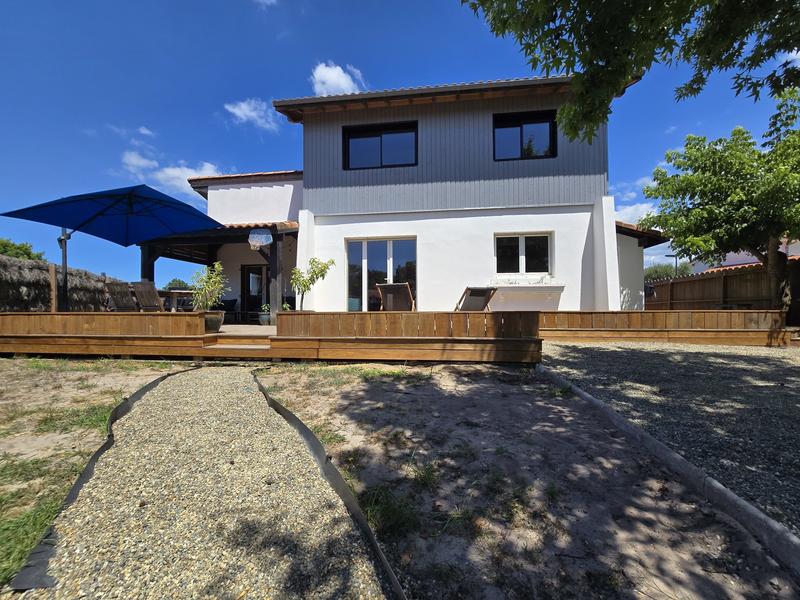 Maison - 145 m² - 6 pièces