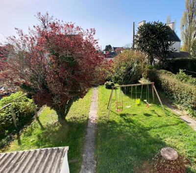 Maison - 94 m² - 6 pièces