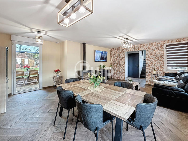 Pavillon - 93 m² - 5 pièces