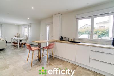 Appartement - 105 m² - 4 pièces