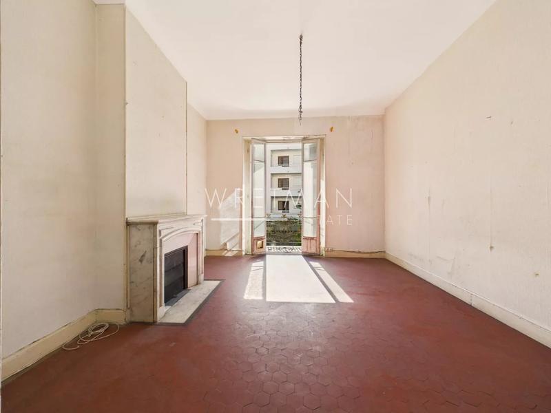 Appartement - 121 m² - 5 pièces