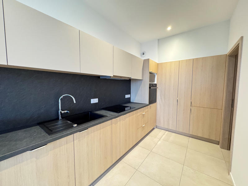 Appartement - 107 m² - 5 pièces