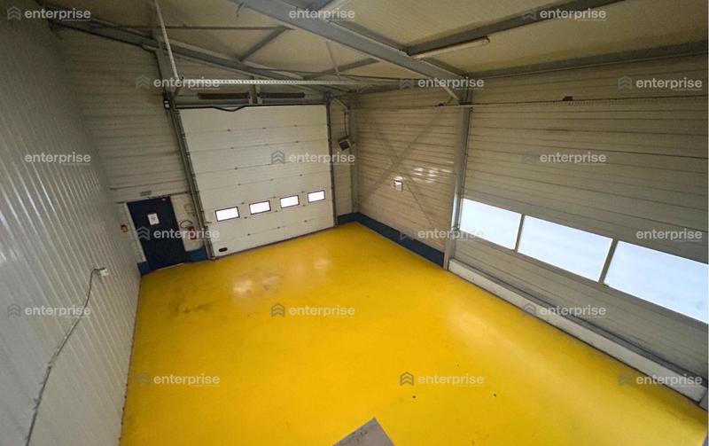 Local d'activité / Entrepôt - 150 m²