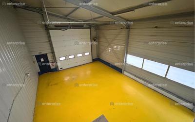 Local d'activité / Entrepôt - 150 m²