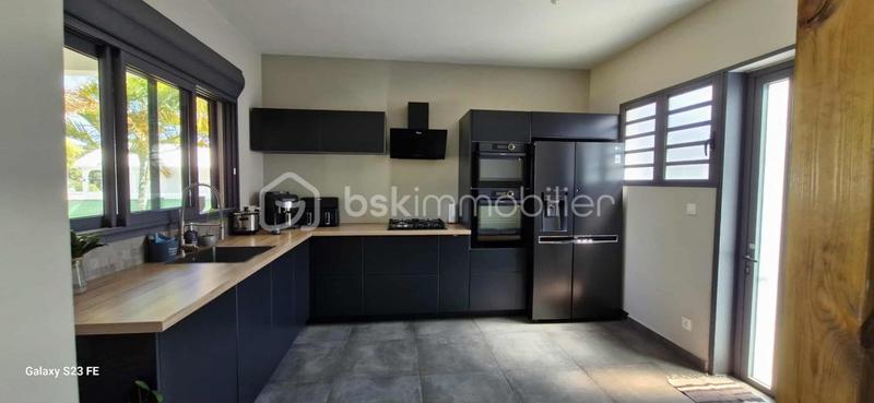 Maison - 113 m² - 4 pièces