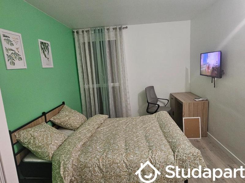 Chambre - 12 m² - 1 pièce