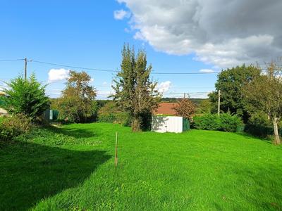Terrain constructible - 887 m²