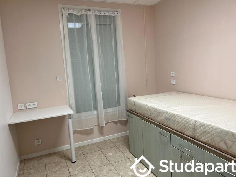 Chambre - 15 m² - 1 pièce