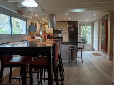 Maison - 174 m² - 7 pièces