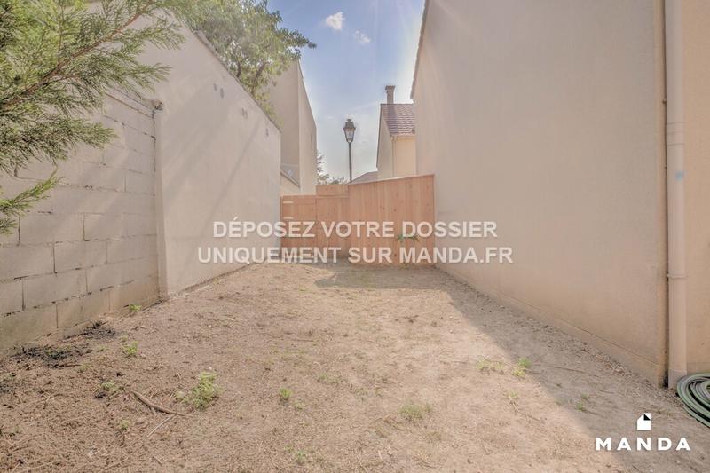 Chambre - 9 m² - 4 pièces