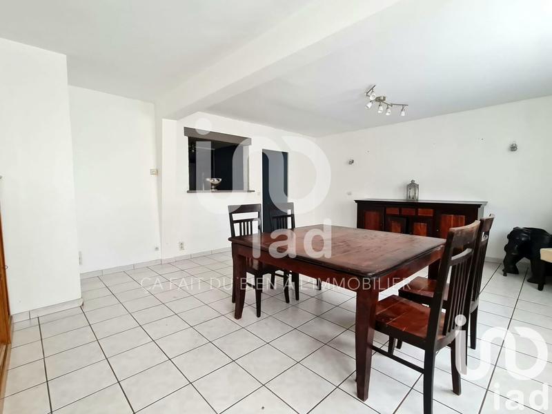 Maison - 215 m² - 8 pièces