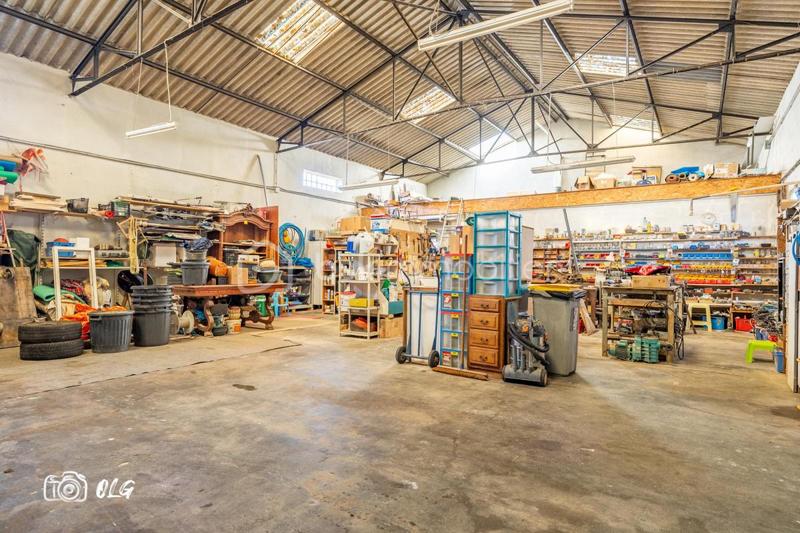 Propriété - 210 m² - 5 pièces