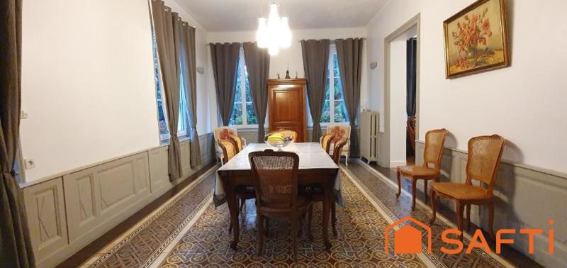 Maison de maîtres - 179 m² - 9 pièces