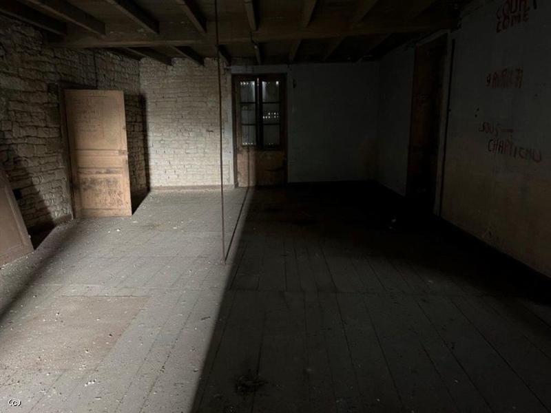 Maison - 250 m² - 10 pièces