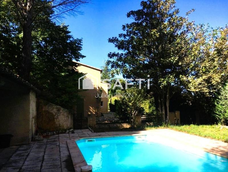 Villa - 175 m² - 6 pièces