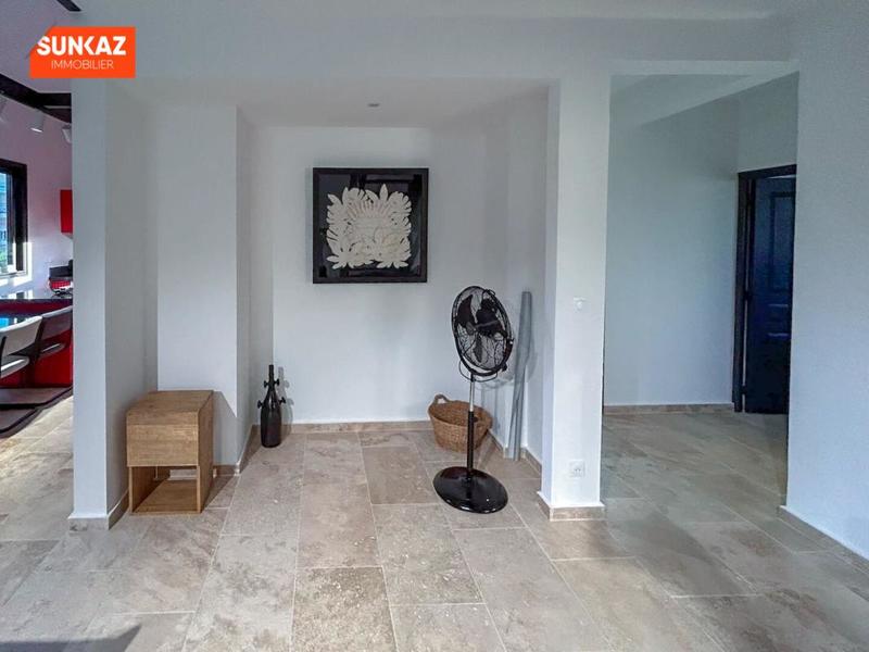 Appartement - 120 m² - 5 pièces