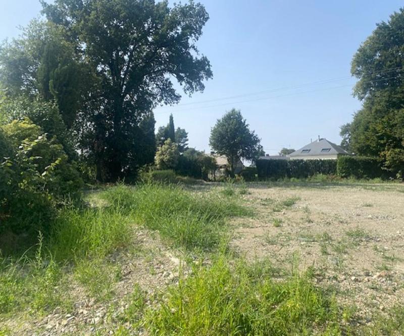 Terrain constructible - 1 660 m²
