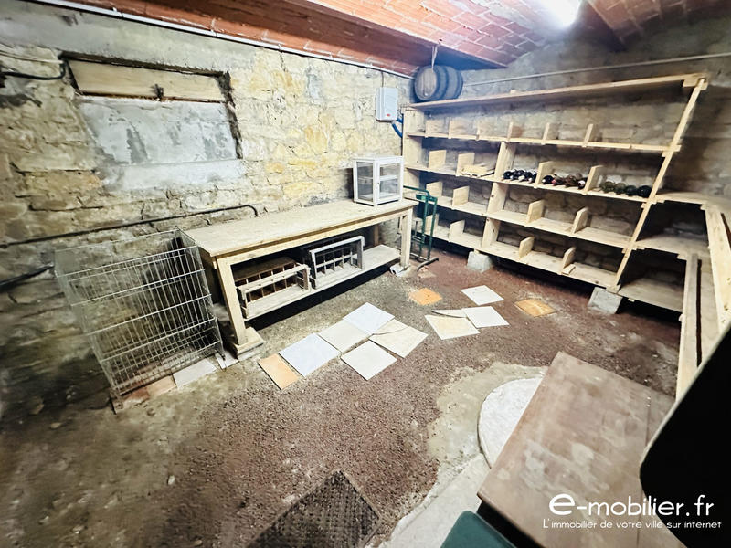 Maison - 215 m² - 8 pièces