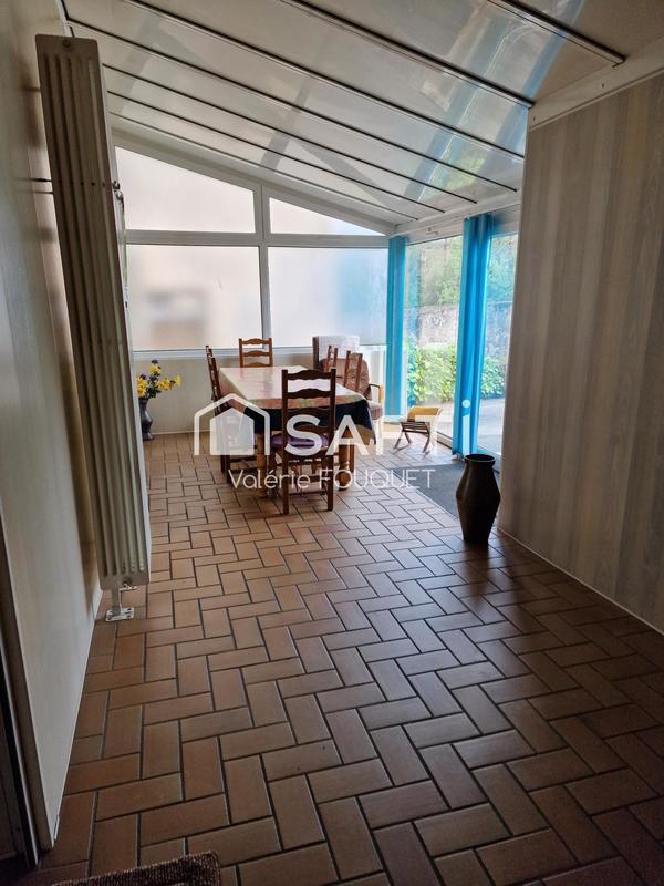 Maison - 163 m² - 9 pièces