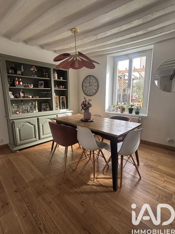 Maison - 90 m² - 5 pièces