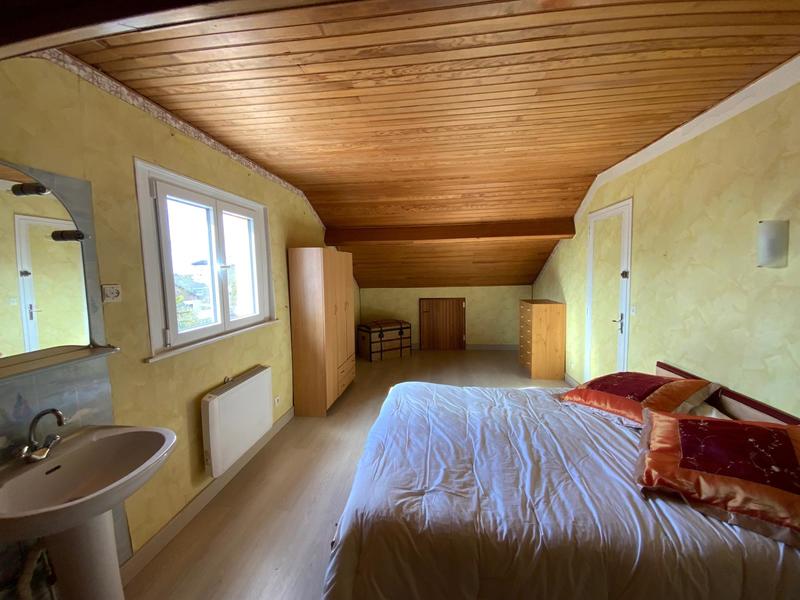 Maison - 160 m² - 9 pièces