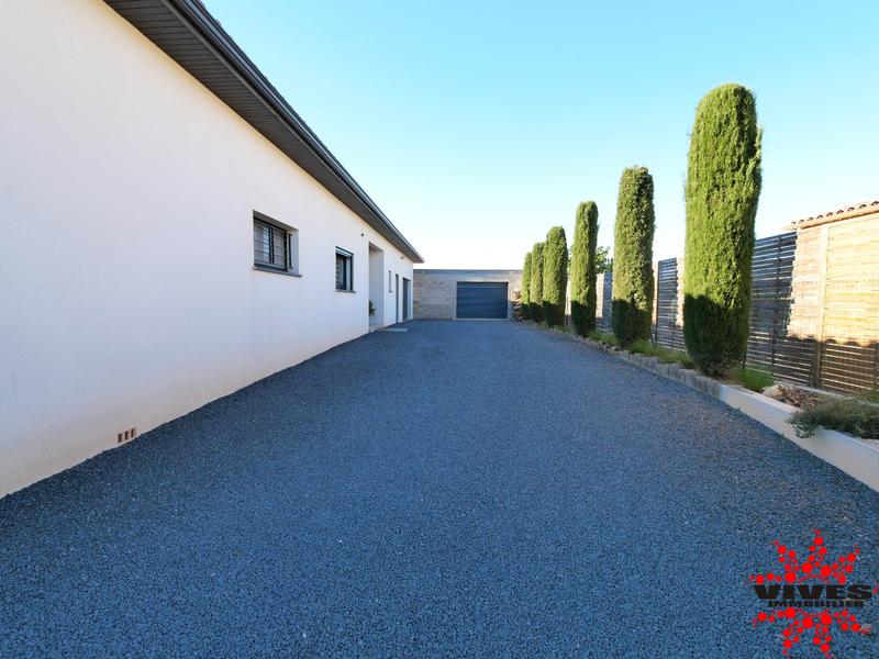 Villa - 176 m² - 6 pièces