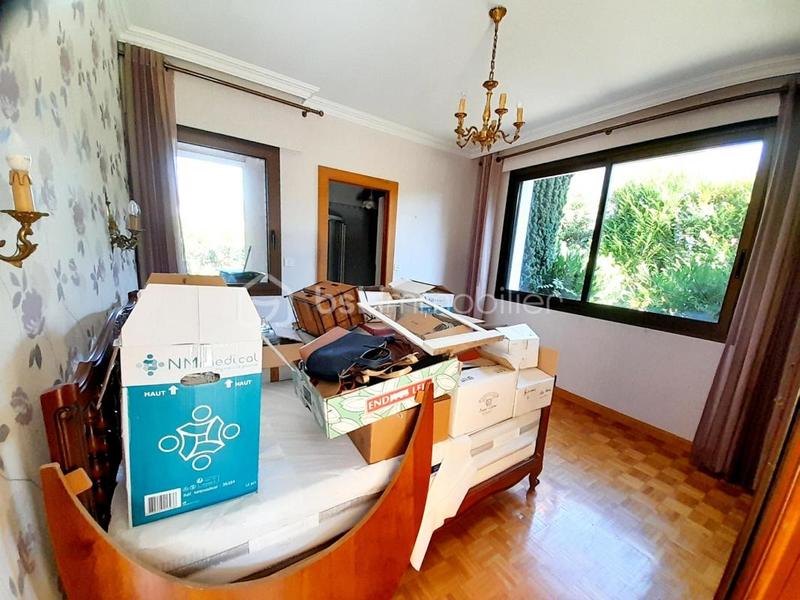 Maison - 193 m² - 8 pièces