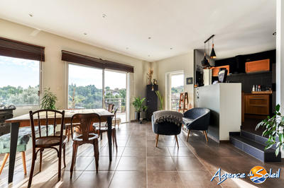 Maison contemporaine - 170 m² - 5 pièces