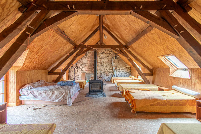 Propriété - 232 m² - 6 pièces