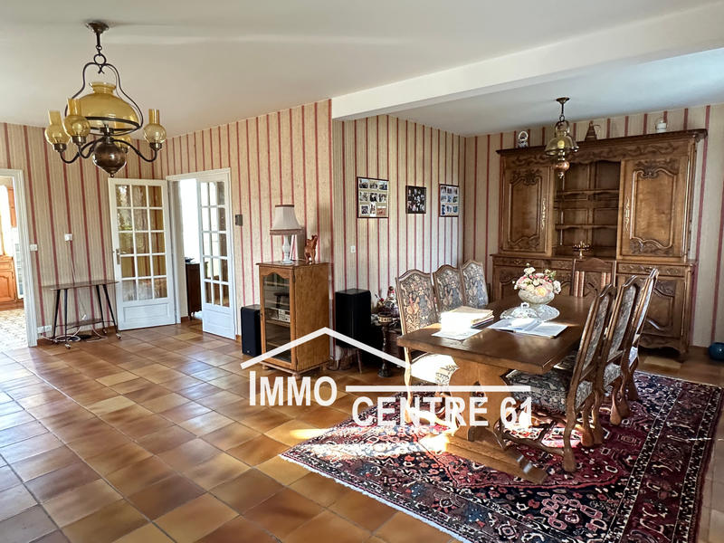 Maison - 163 m² - 5 pièces