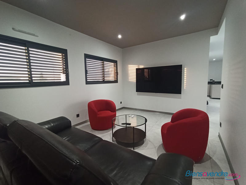 Maison contemporaine - 182 m² - 6 pièces