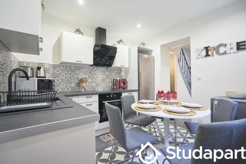 Chambre - 13 m² - 1 pièce