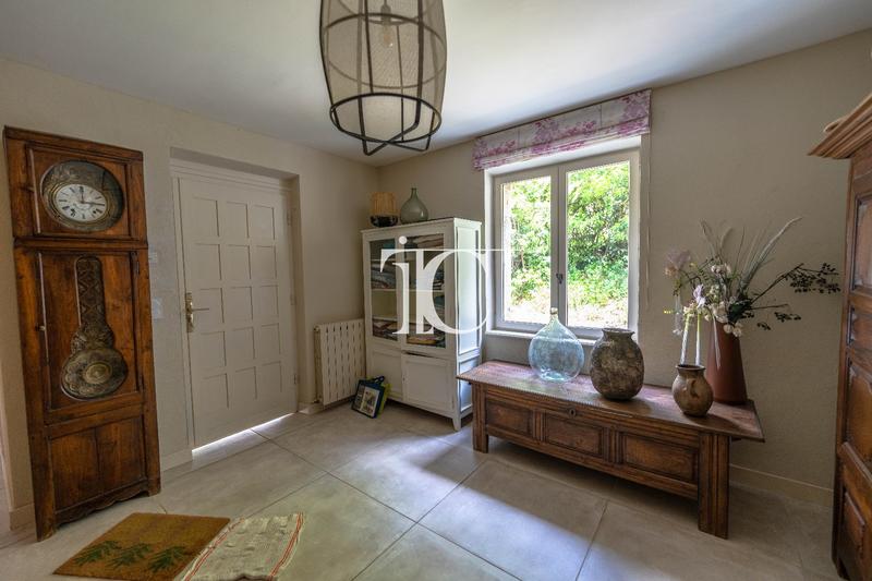 Maison - 178 m² - 7 pièces