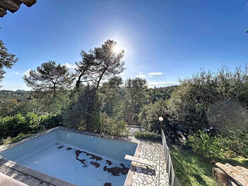 Maison - 170 m² - 6 pièces