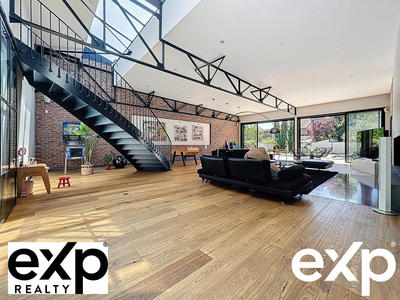 Loft - 495 m² - 10 pièces
