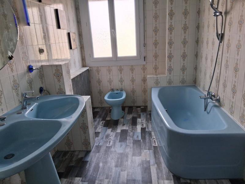 Propriété - 217 m² - 7 pièces