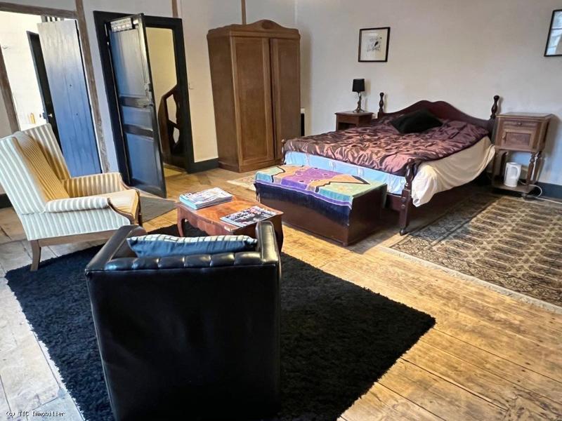 Maison de ville - 201 m² - 7 pièces