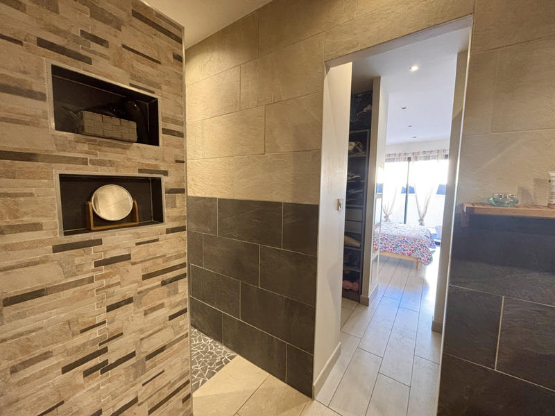 Maison - 147 m² - 6 pièces