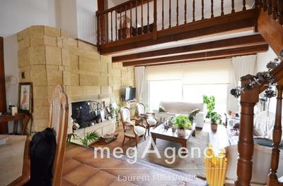 Maison - 140 m² - 8 pièces
