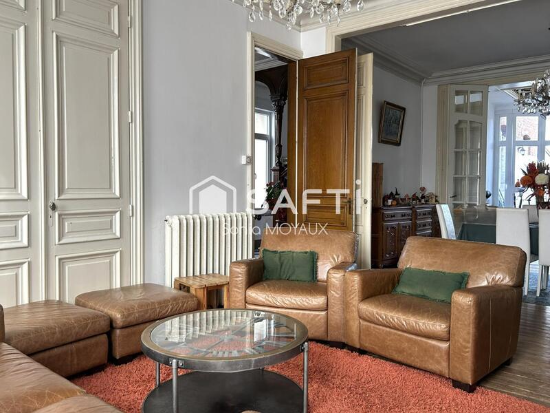Maison de maîtres - 224 m² - 10 pièces
