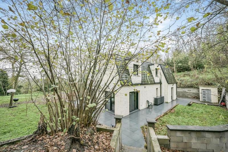 Villa - 185 m² - 10 pièces