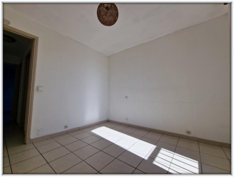 Appartement - 92 m² - 5 pièces