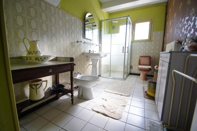 Viager - Villa - 206 m² - 9 pièces