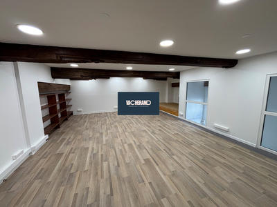 Bureau - 72 m² - 4 pièces