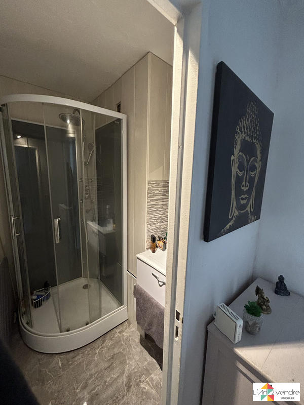 Appartement - 93 m² - 5 pièces