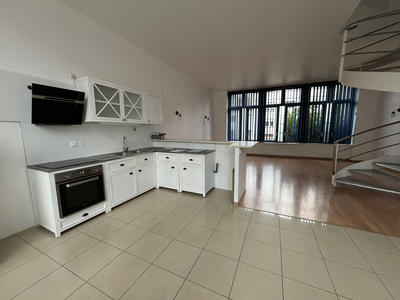 Appartement - 92 m² - 4 pièces