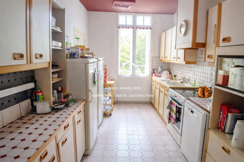 Maison - 272 m² - 6 pièces