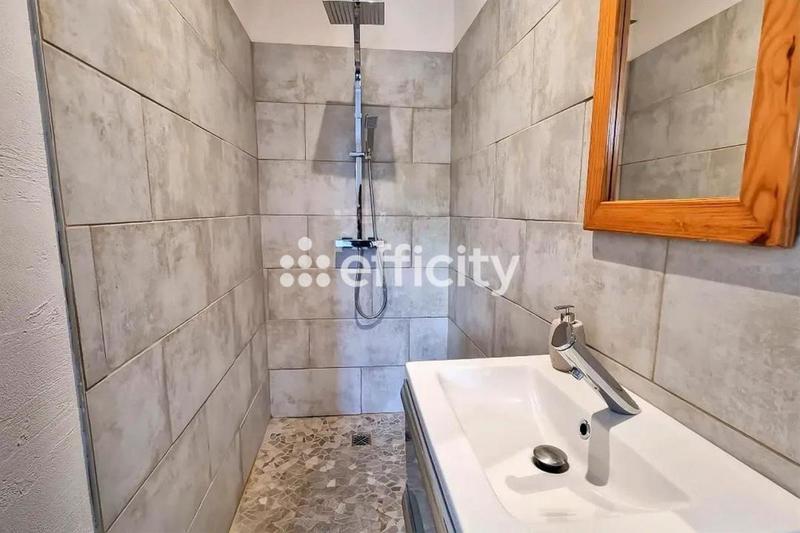 Immeuble - 347 m² - 11 pièces