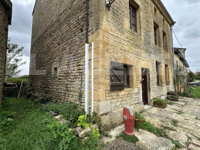 Maison - 180 m² - 8 pièces